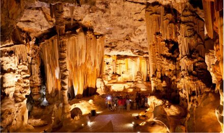 Cango Caves, Oudtshoorn | South African History Online